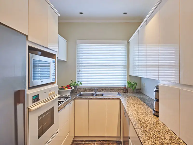 9/1A Longworth Avenue, Point Piper Sold by Bradfield Badgerfox - image 1