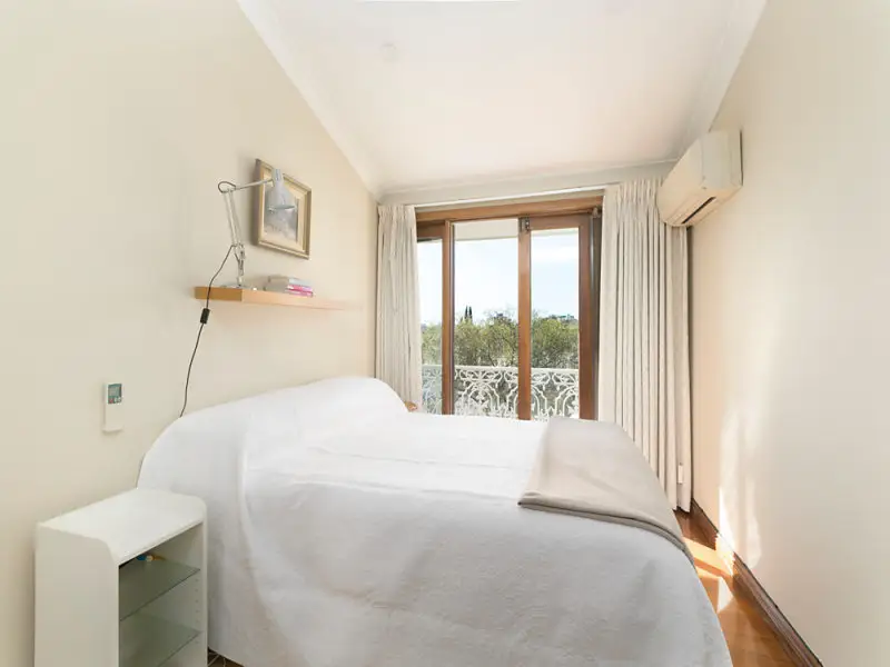 156 Paddington Street, Paddington Sold by Bradfield Badgerfox - image 1