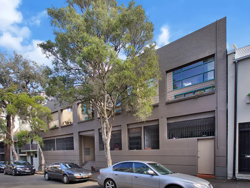 6/13 Corben Street, Surry Hills Sold by Bradfield Badgerfox - image 1
