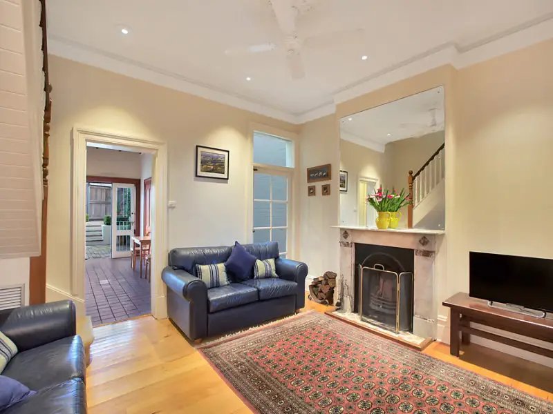 4 Broughton Street, Paddington Sold by Bradfield Badgerfox - image 1