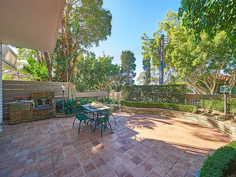 1/374 Edgecliff Road, Woollahra Sold by Bradfield Badgerfox - image 1
