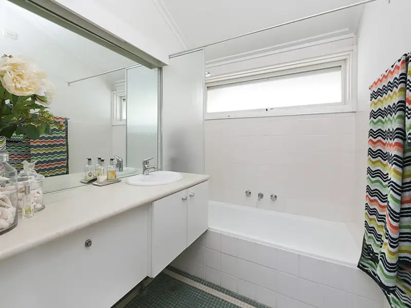 9/17 Albert Street, Edgecliff Sold by Bradfield Badgerfox - image 1