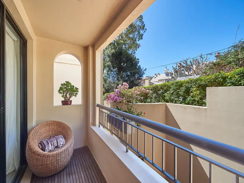 14/11 Young Street, Paddington Sold by Bradfield Badgerfox - image 1