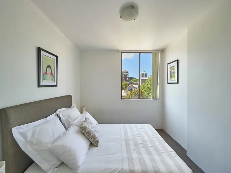46/103 Victoria Street, Potts Point Sold by Bradfield Badgerfox - image 1