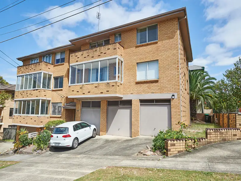 4/68 Bream Street, Coogee Sold by Bradfield Badgerfox - image 1