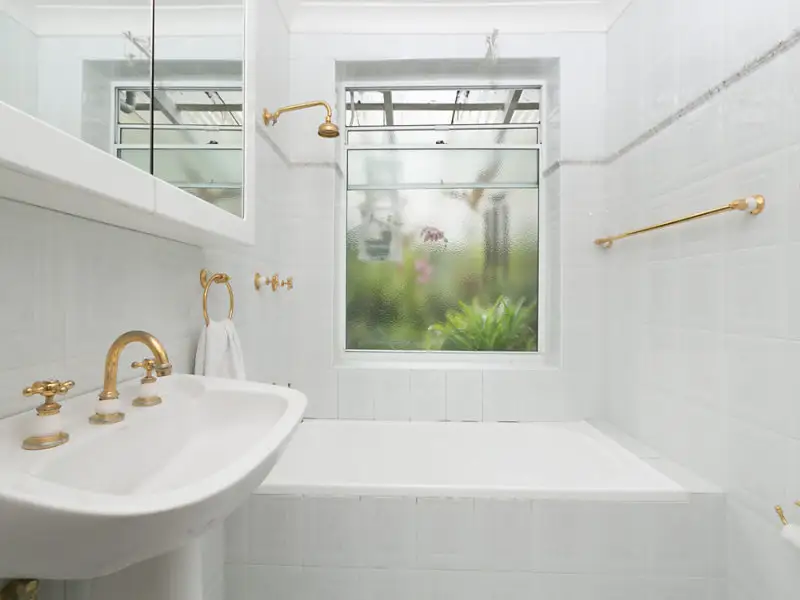 16 Trelawney Street, Woollahra Sold by Bradfield Badgerfox - image 1