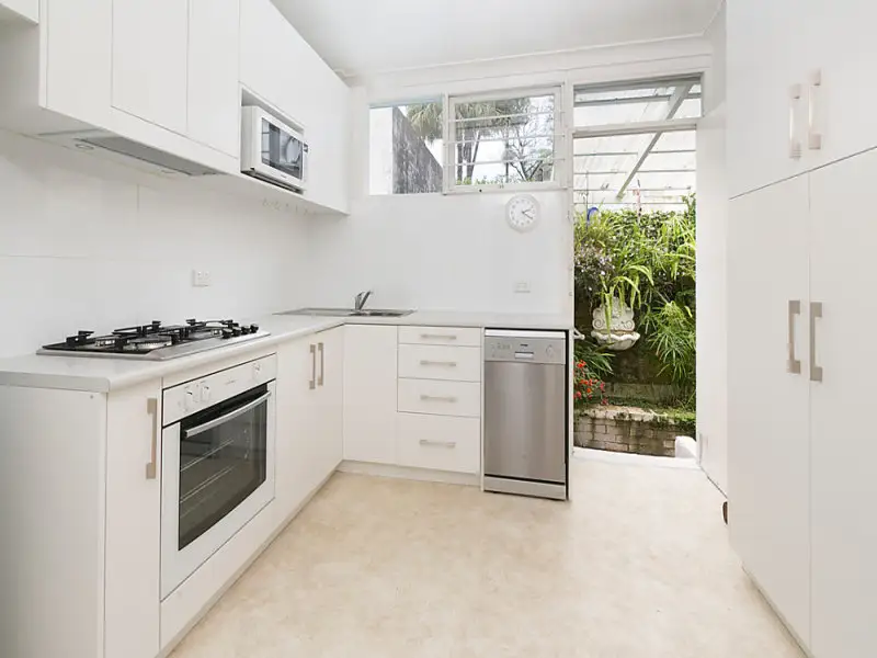 16 Trelawney Street, Woollahra Sold by Bradfield Badgerfox - image 1