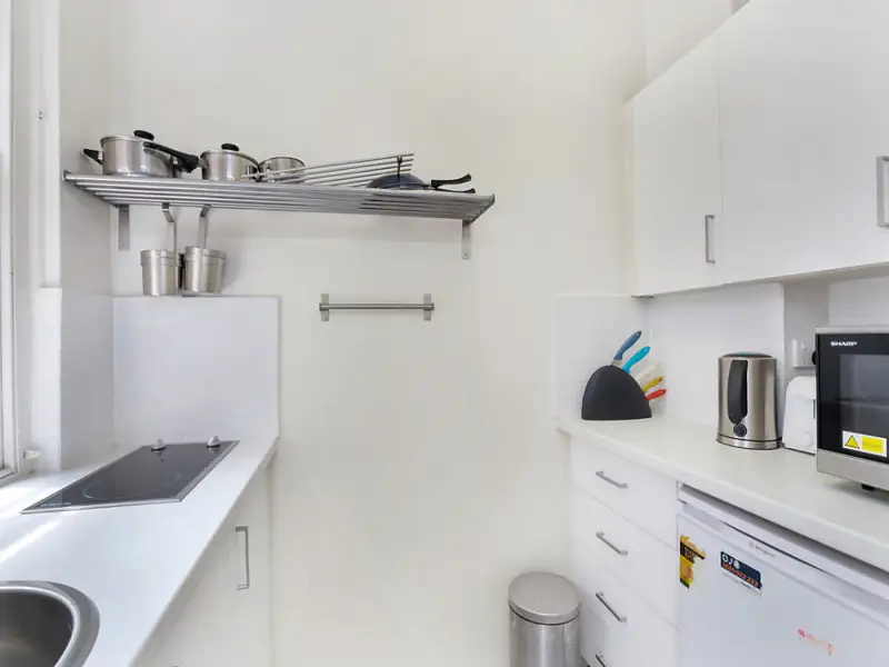 14/4 McDonald Street, Potts Point Sold by Bradfield Badgerfox - image 1