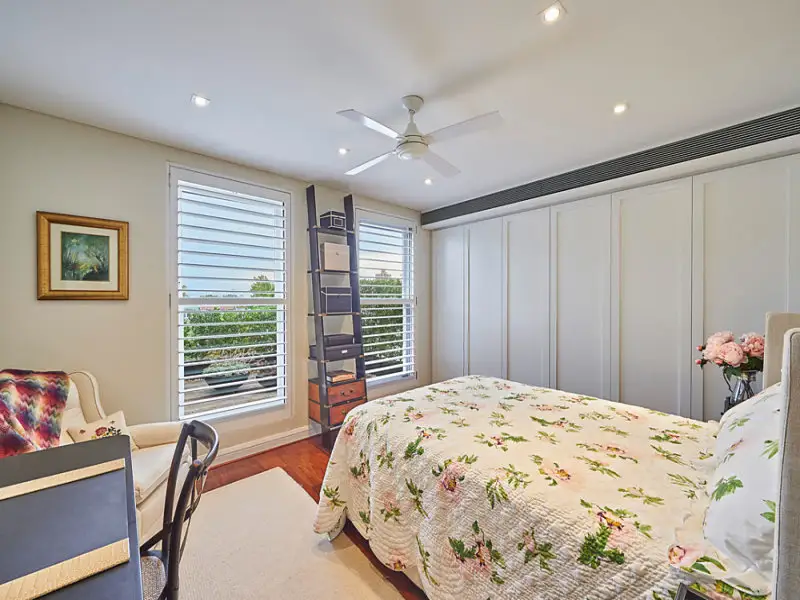 14 Wallis Street, Woollahra Sold by Bradfield Badgerfox - image 1
