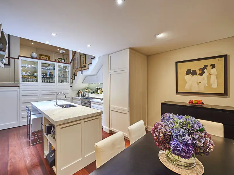 14 Wallis Street, Woollahra Sold by Bradfield Badgerfox - image 1
