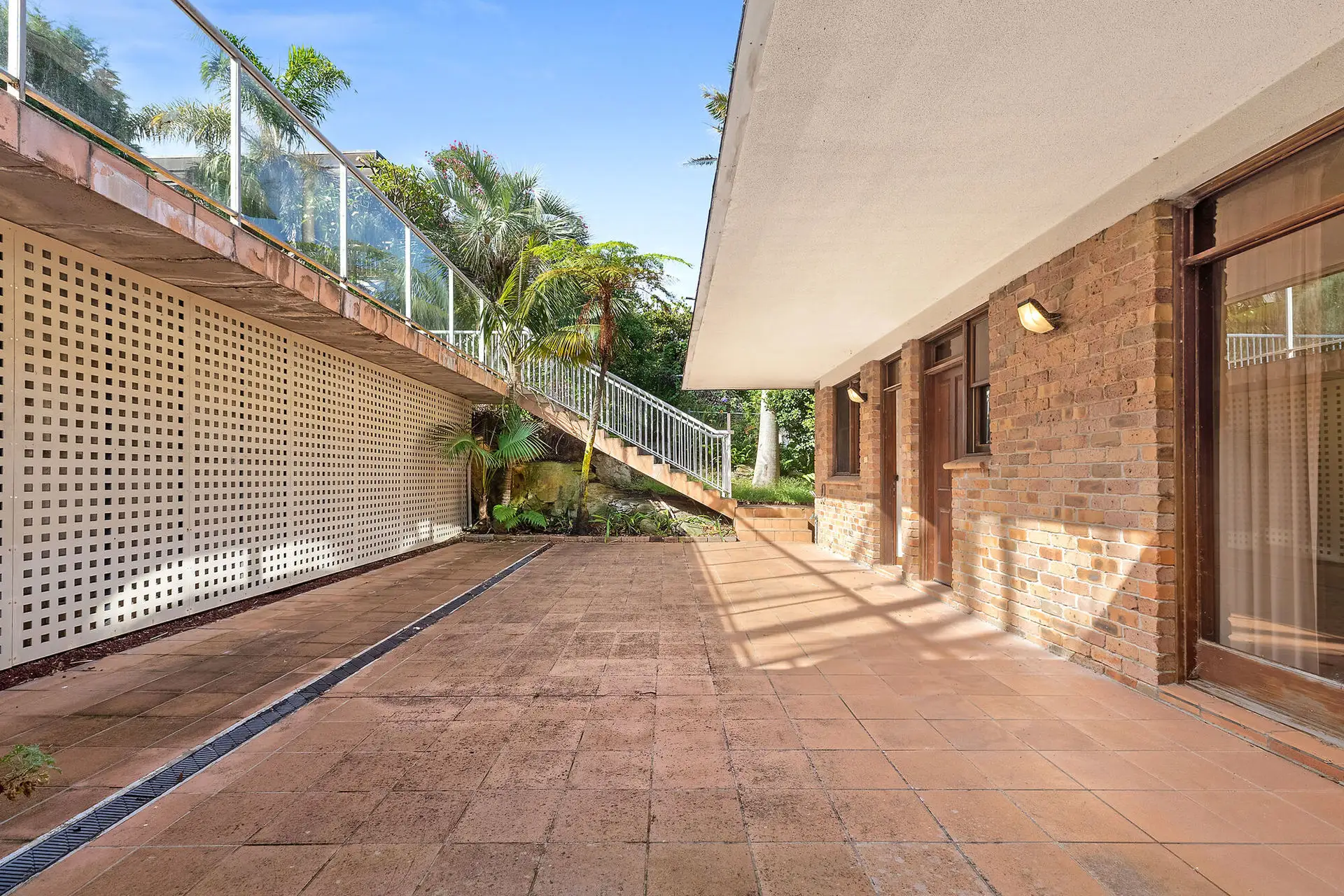 73 Kings Road, Vaucluse Sold by Bradfield Badgerfox - image 1
