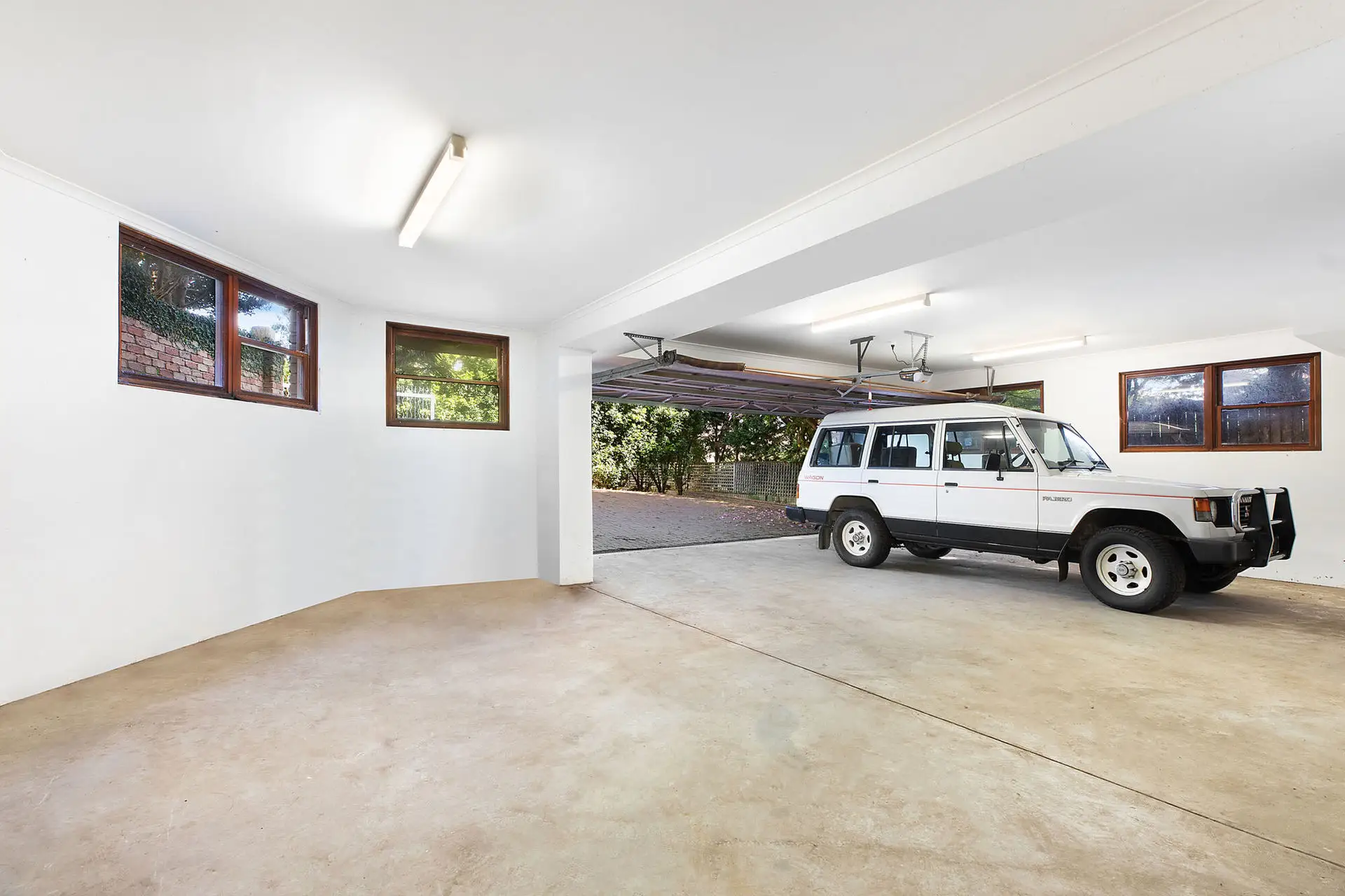 73 Kings Road, Vaucluse Sold by Bradfield Badgerfox - image 1