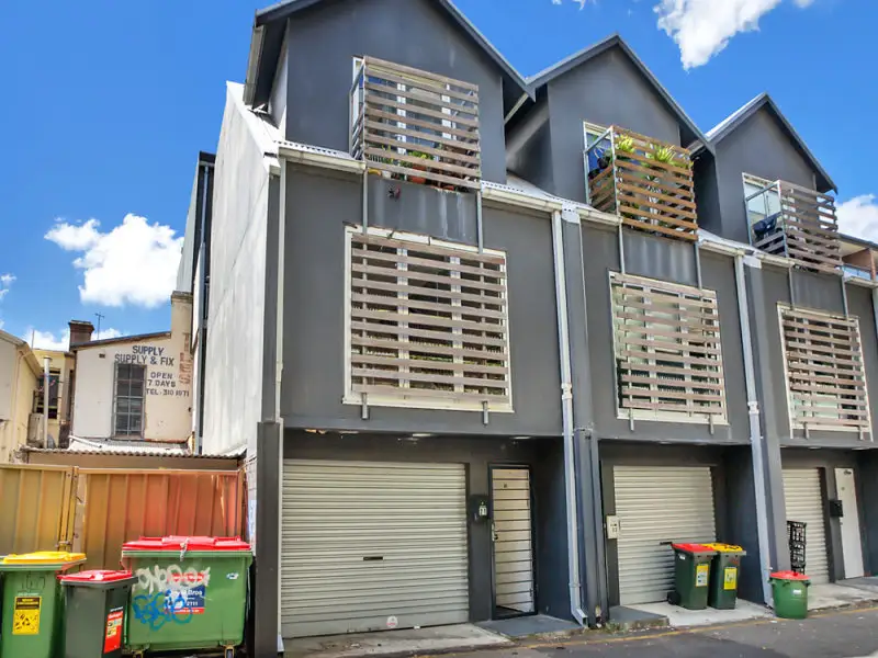 138 Regent Street, Redfern Sold by Bradfield Badgerfox - image 1