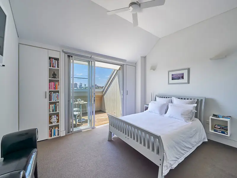 24 Stephen Street, Randwick Sold by Bradfield Badgerfox - image 1