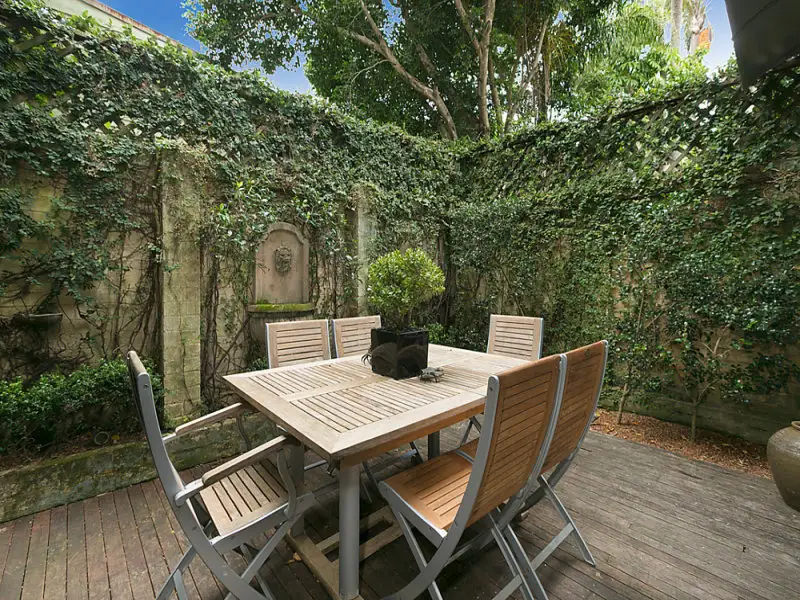 37 Cameron Street, Edgecliff Sold by Bradfield Badgerfox - image 1