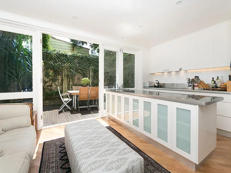 37 Cameron Street, Edgecliff Sold by Bradfield Badgerfox - image 1