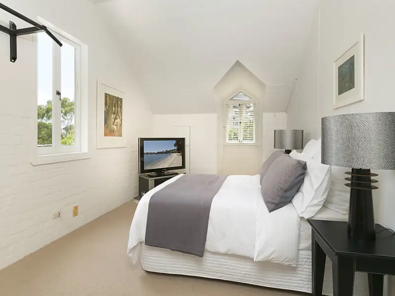 37 Cameron Street, Edgecliff Sold by Bradfield Badgerfox - image 1