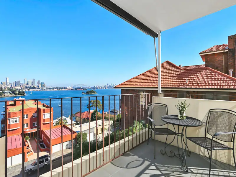 8/55 Wolseley Road, Point Piper Sold by Bradfield Badgerfox - image 1