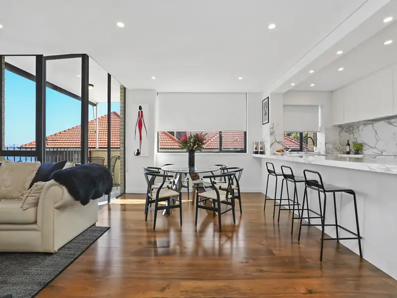 8/55 Wolseley Road, Point Piper Sold by Bradfield Badgerfox - image 1