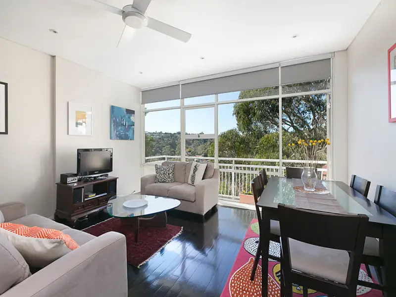 30/19 Stanley Street, Woollahra Sold by Bradfield Badgerfox - image 1