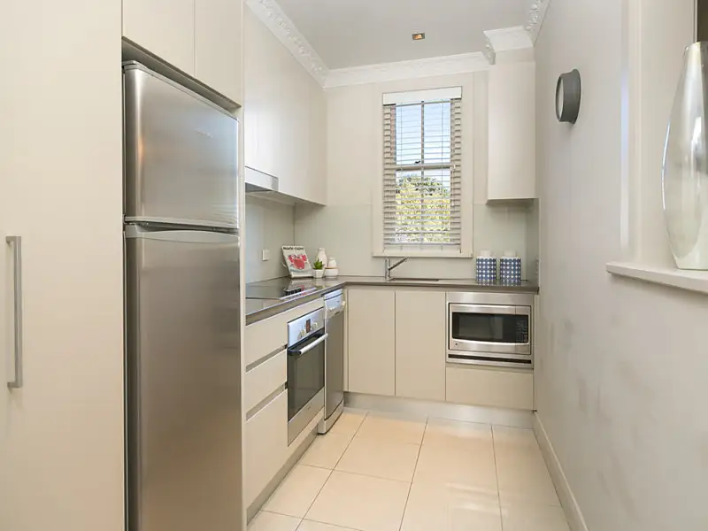 8/164 Queen Street, Woollahra Sold by Bradfield Badgerfox - image 1