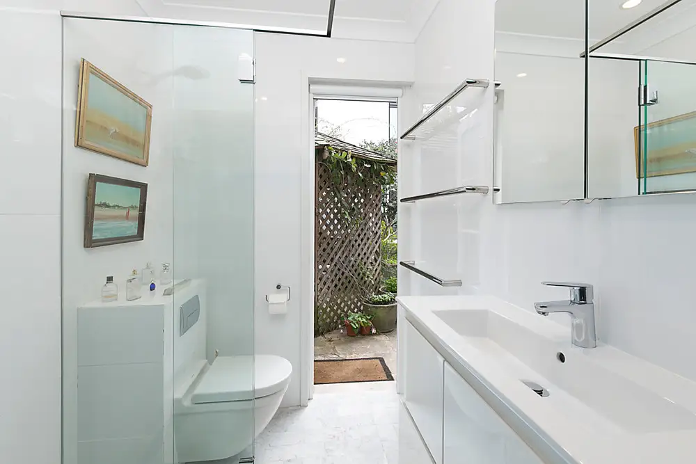 2/16 Albert Street, Edgecliff Sold by Bradfield Badgerfox - image 1