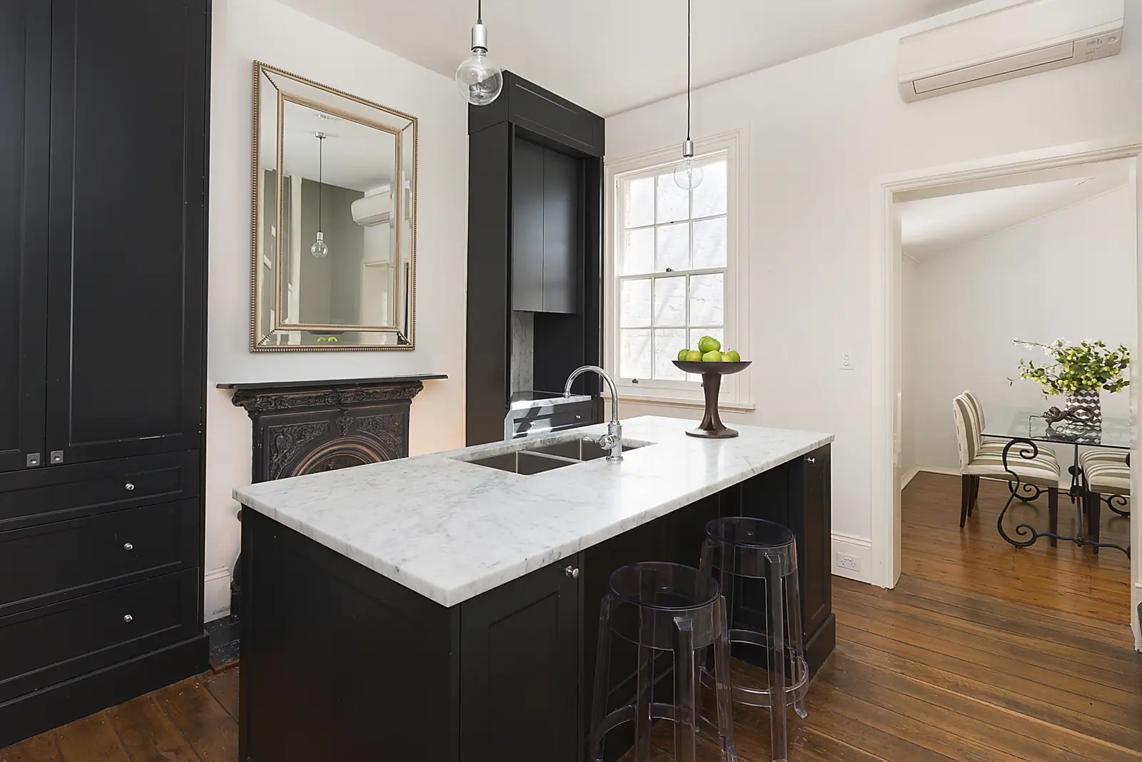 6 West Avenue, Darlinghurst Sold by Bradfield Badgerfox - image 1