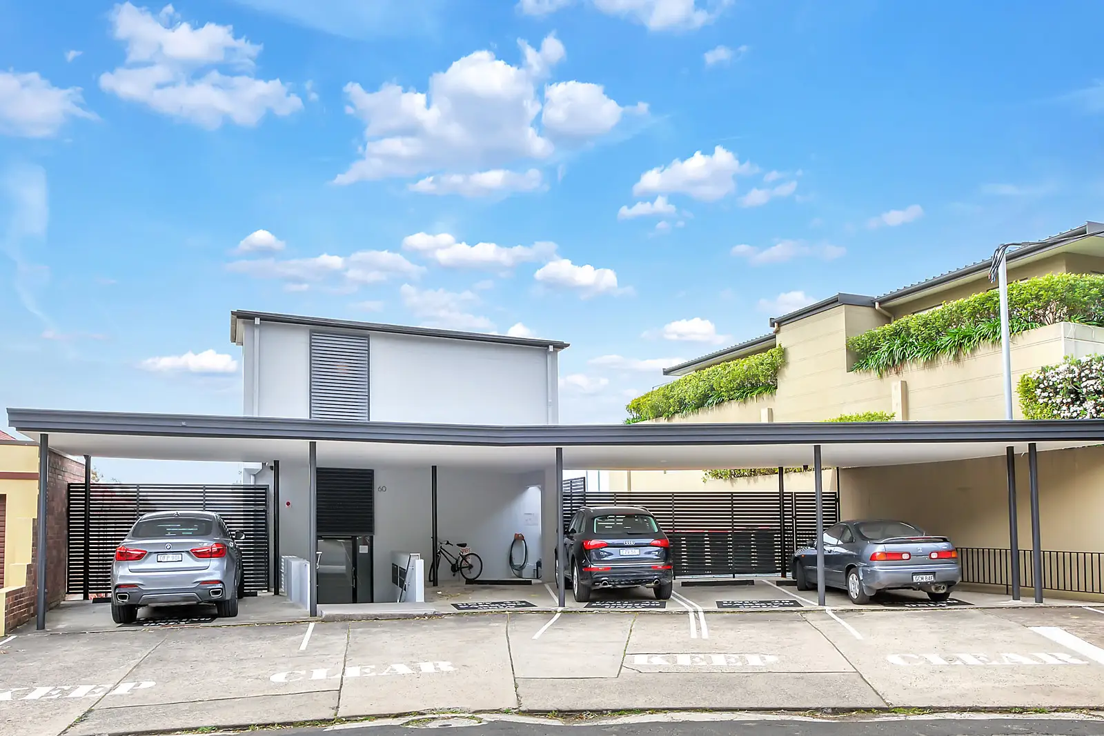 22/60 Drumalbyn Road, Bellevue Hill Sold by Bradfield Badgerfox - image 1