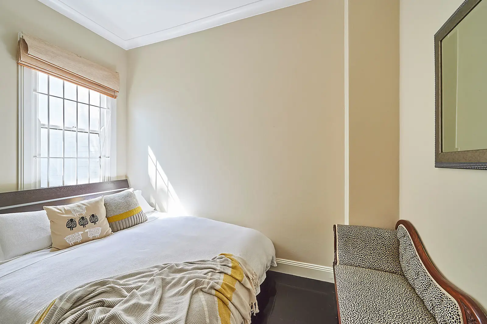 3 Rowena Place, Potts Point Sold by Bradfield Badgerfox - image 1
