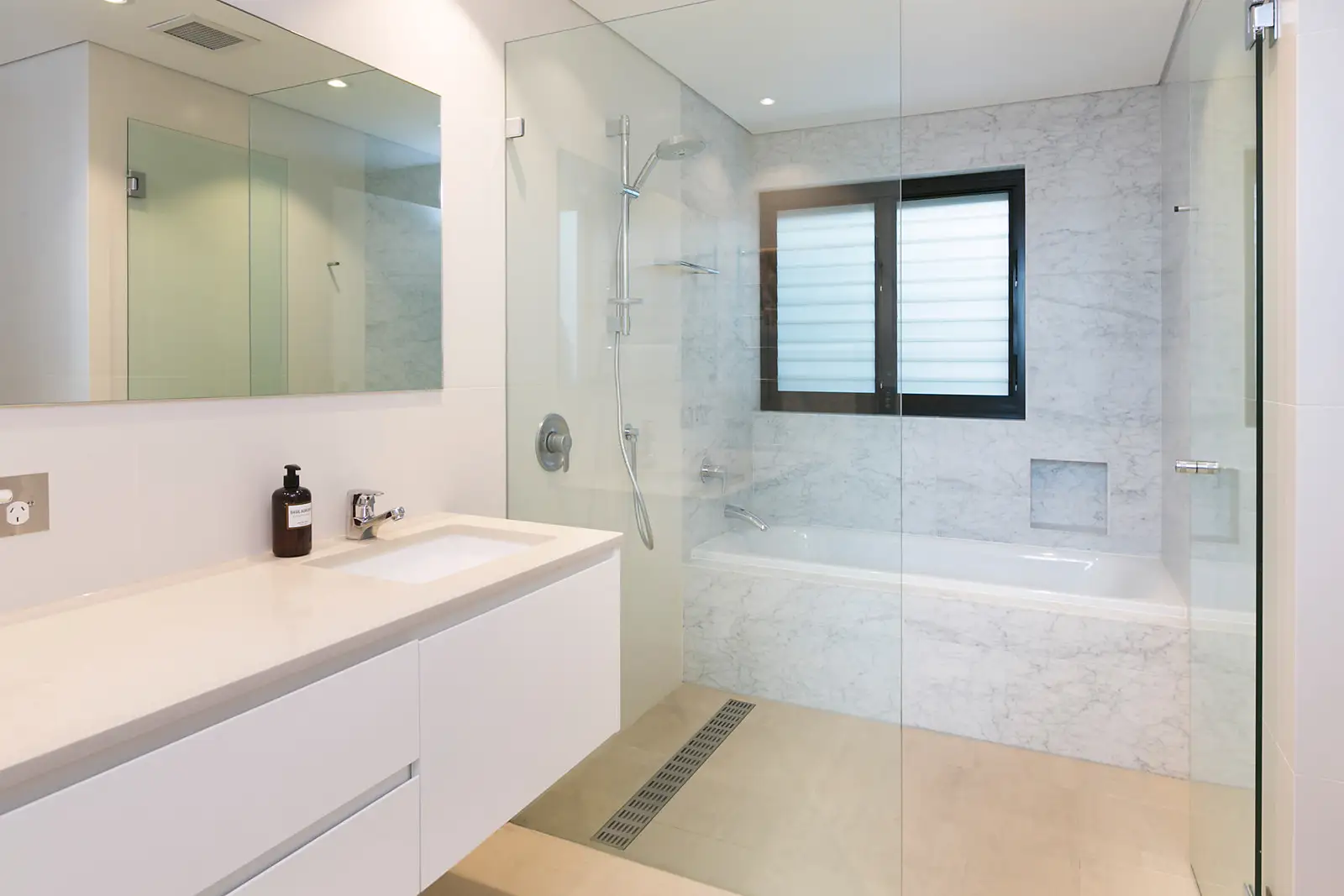 3 Salisbury Place, Watsons Bay Sold by Bradfield Badgerfox - image 1