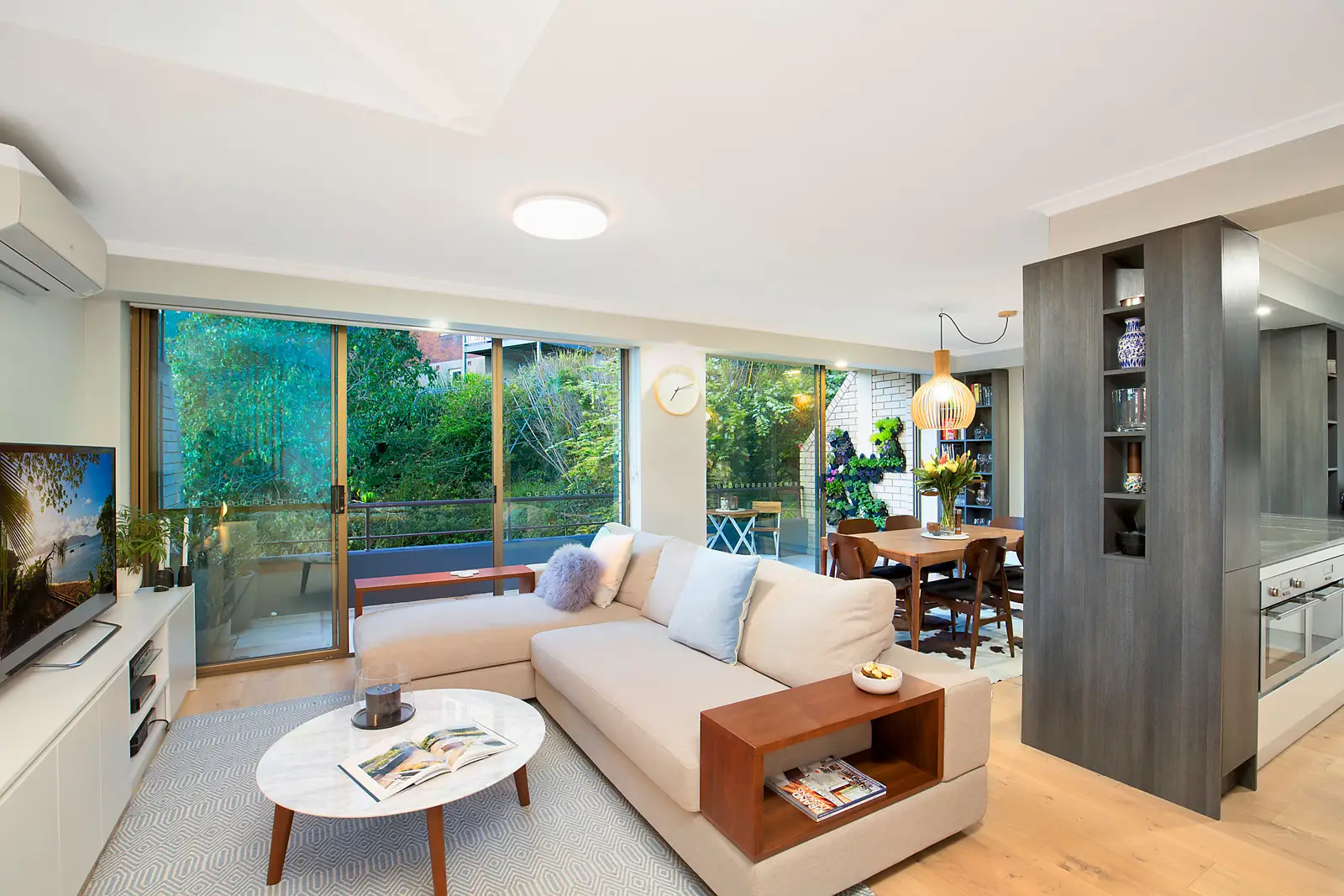 14/8-10 Montpelier Street, Neutral Bay Sold by Bradfield Badgerfox - image 1