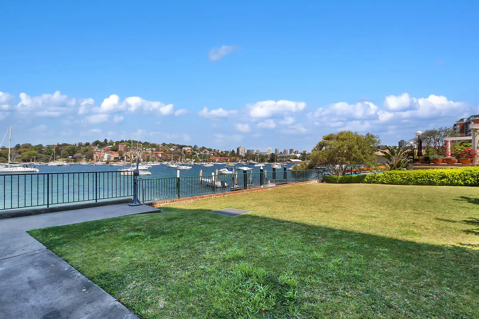 44/11 Sutherland Crescent, Darling Point Sold by Bradfield Badgerfox - image 1