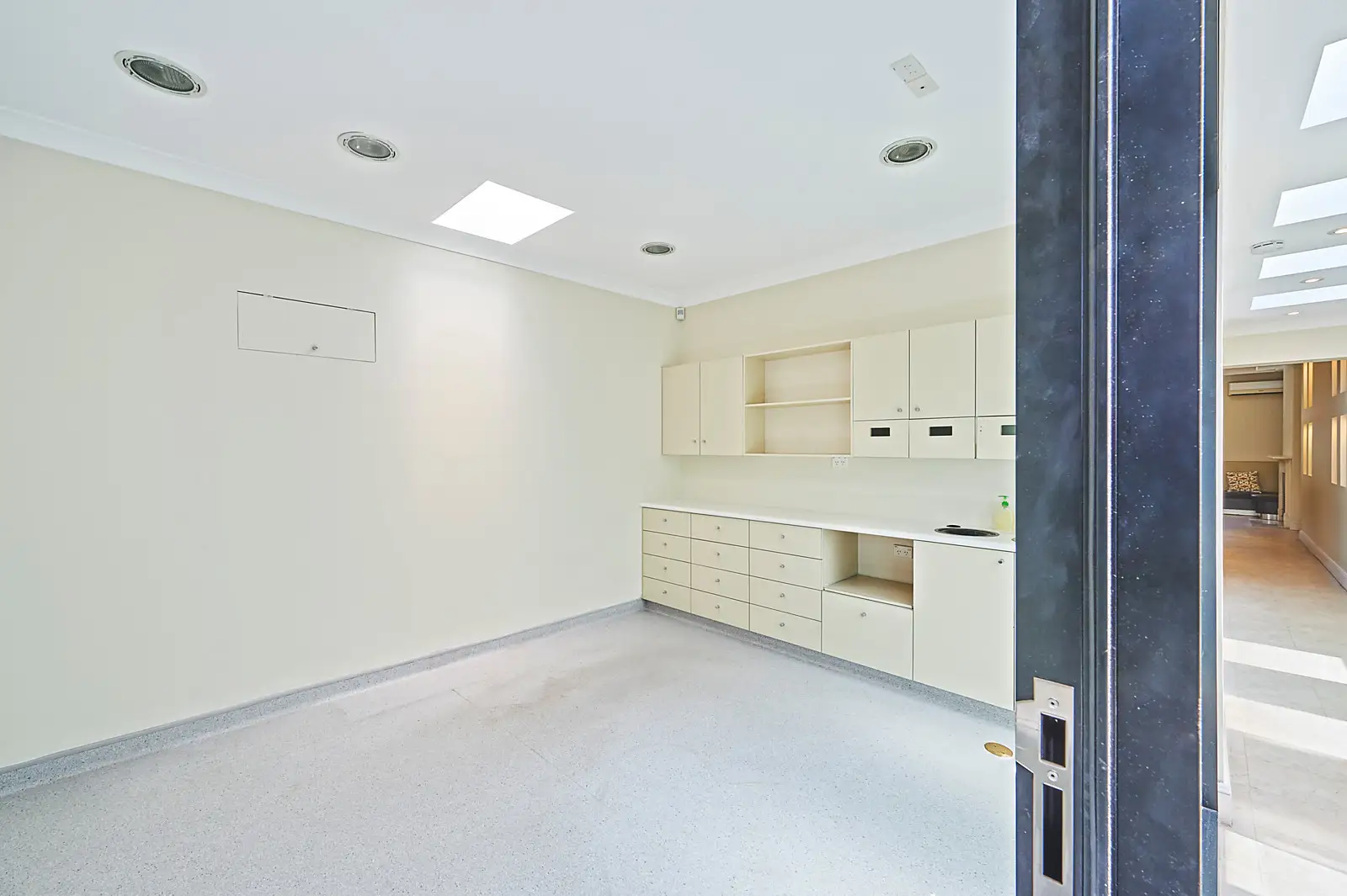 27 Grosvenor Street, Woollahra Sold by Bradfield Badgerfox - image 1