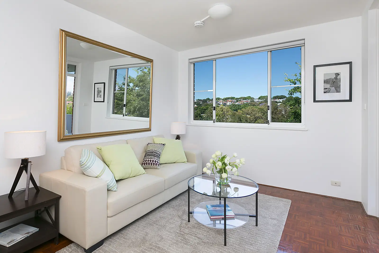 8/4 South Street, Edgecliff Sold by Bradfield Badgerfox - image 1