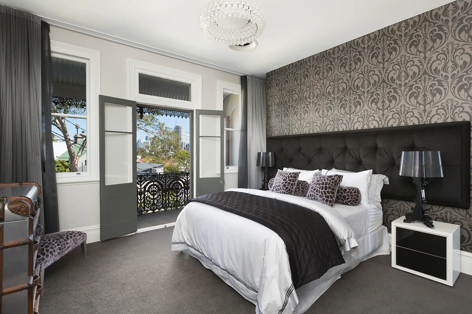 32 Heeley Street, Paddington Sold by Bradfield Badgerfox - image 1