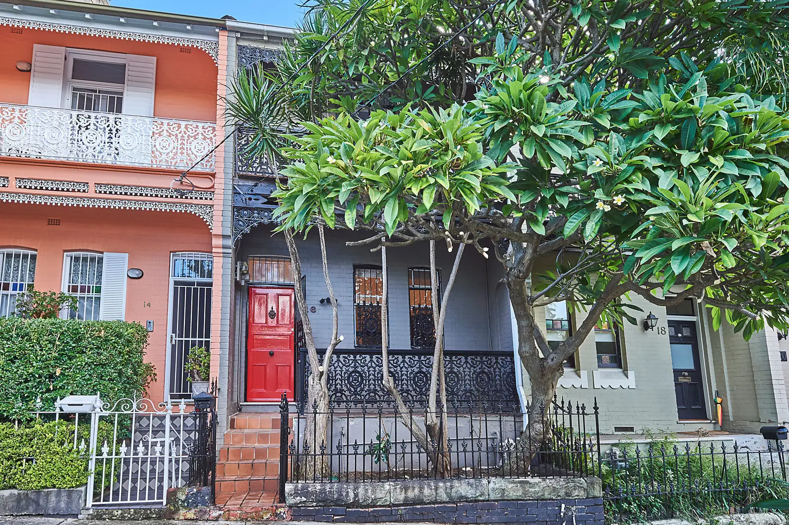 16 Lawson Street, Paddington Sold by Bradfield Badgerfox - image 1