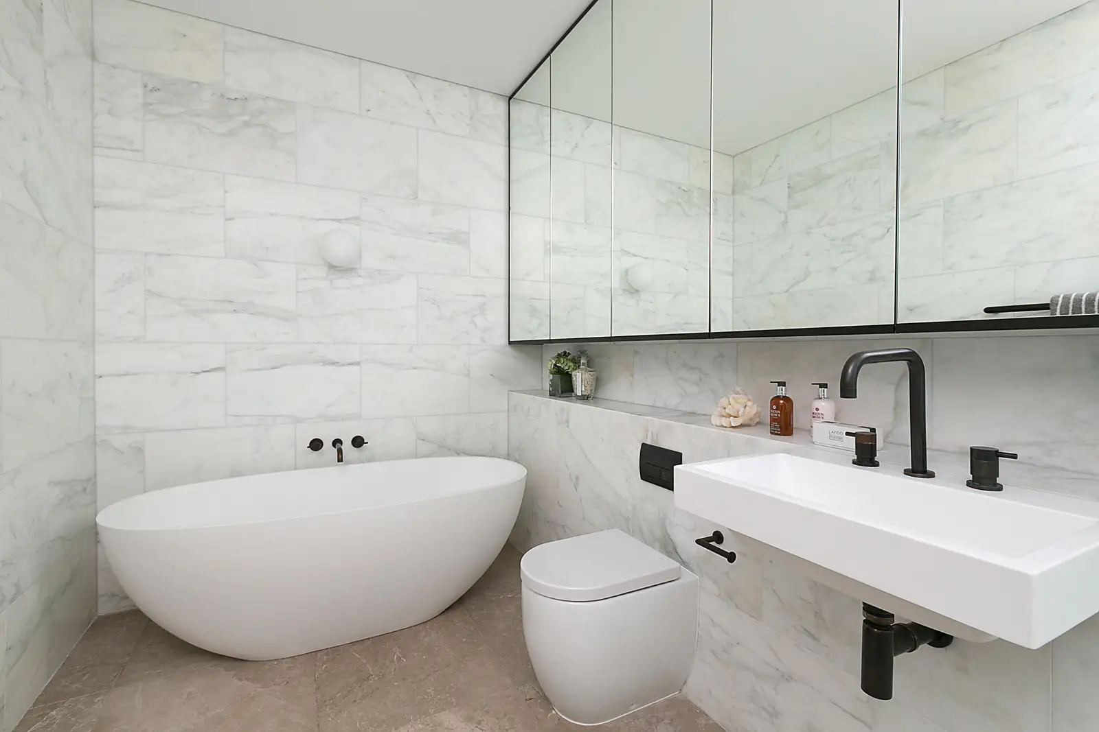 5/18 Albert Street, Edgecliff Sold by Bradfield Badgerfox - image 1