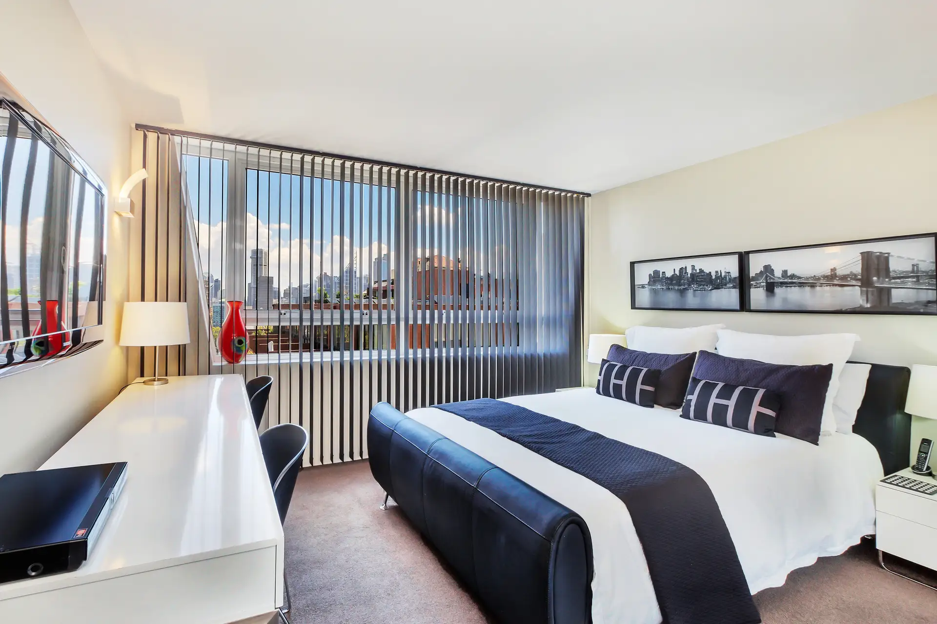 914/2A Elizabeth Bay Road, Elizabeth Bay Sold by Bradfield Badgerfox - image 1