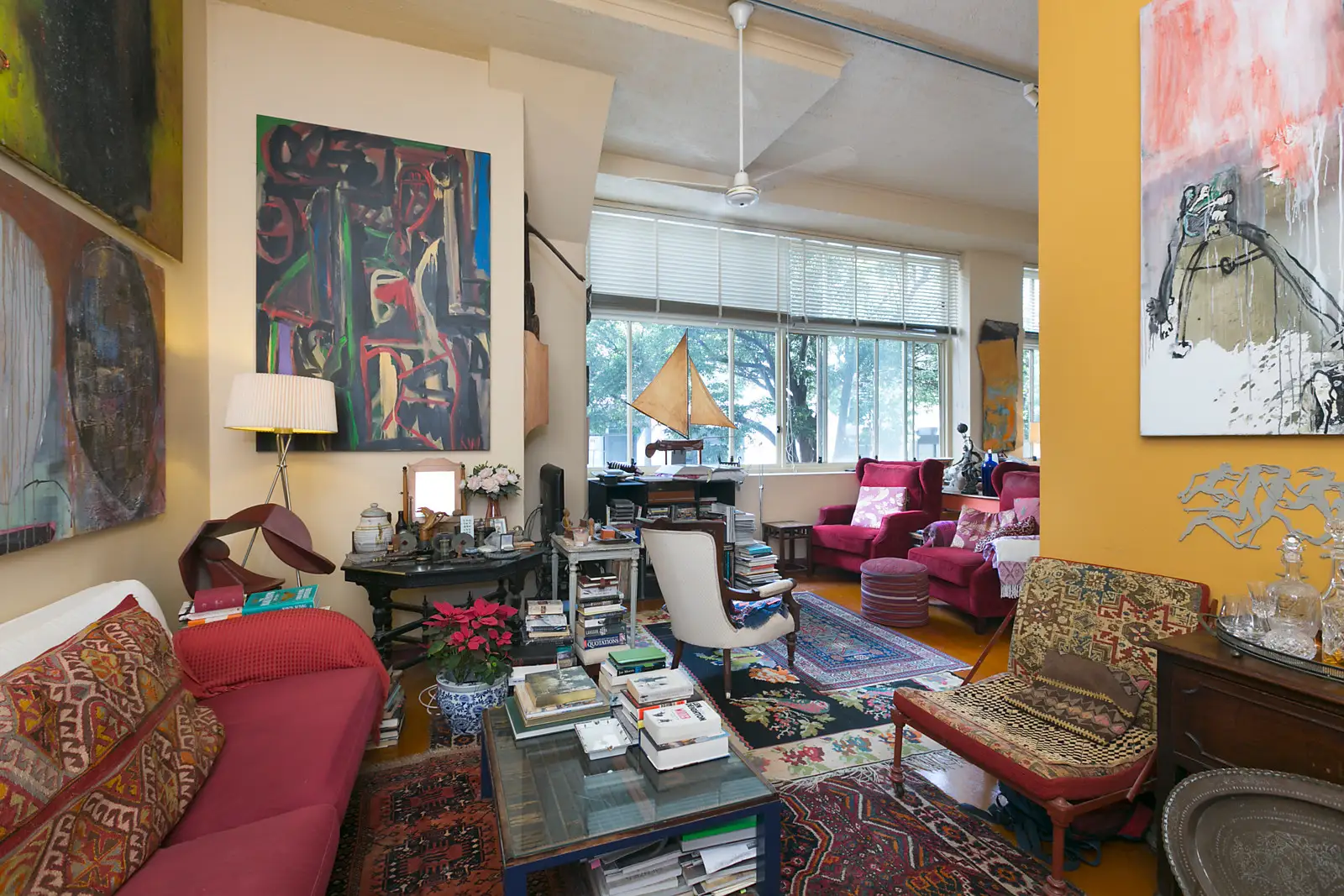 15/150-166 Forbes Street, Woolloomooloo Sold by Bradfield Badgerfox - image 1