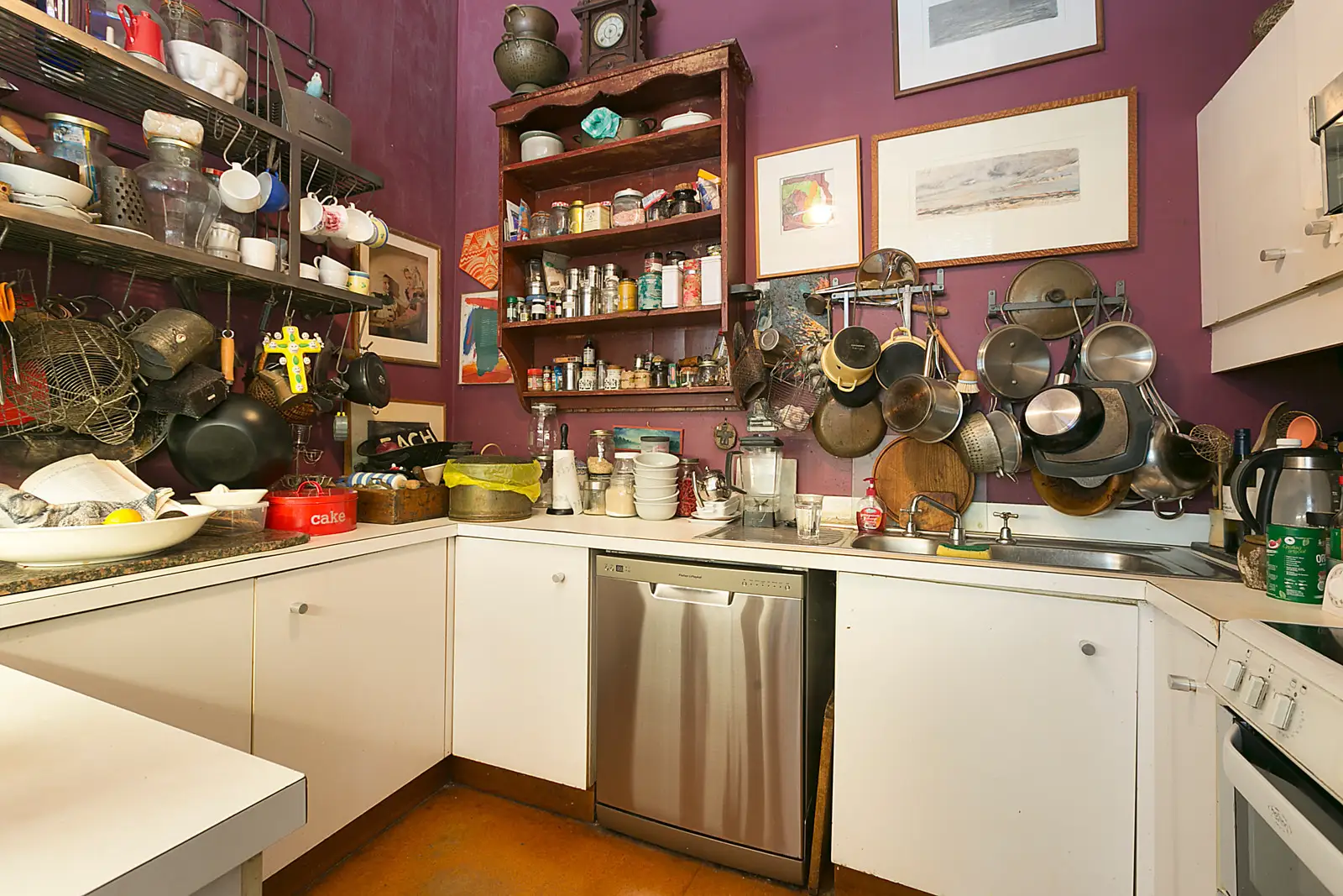 15/150-166 Forbes Street, Woolloomooloo Sold by Bradfield Badgerfox - image 1
