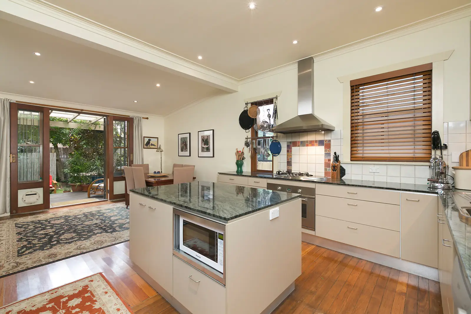 14 Avoca Street, Bondi Sold by Bradfield Badgerfox - image 1