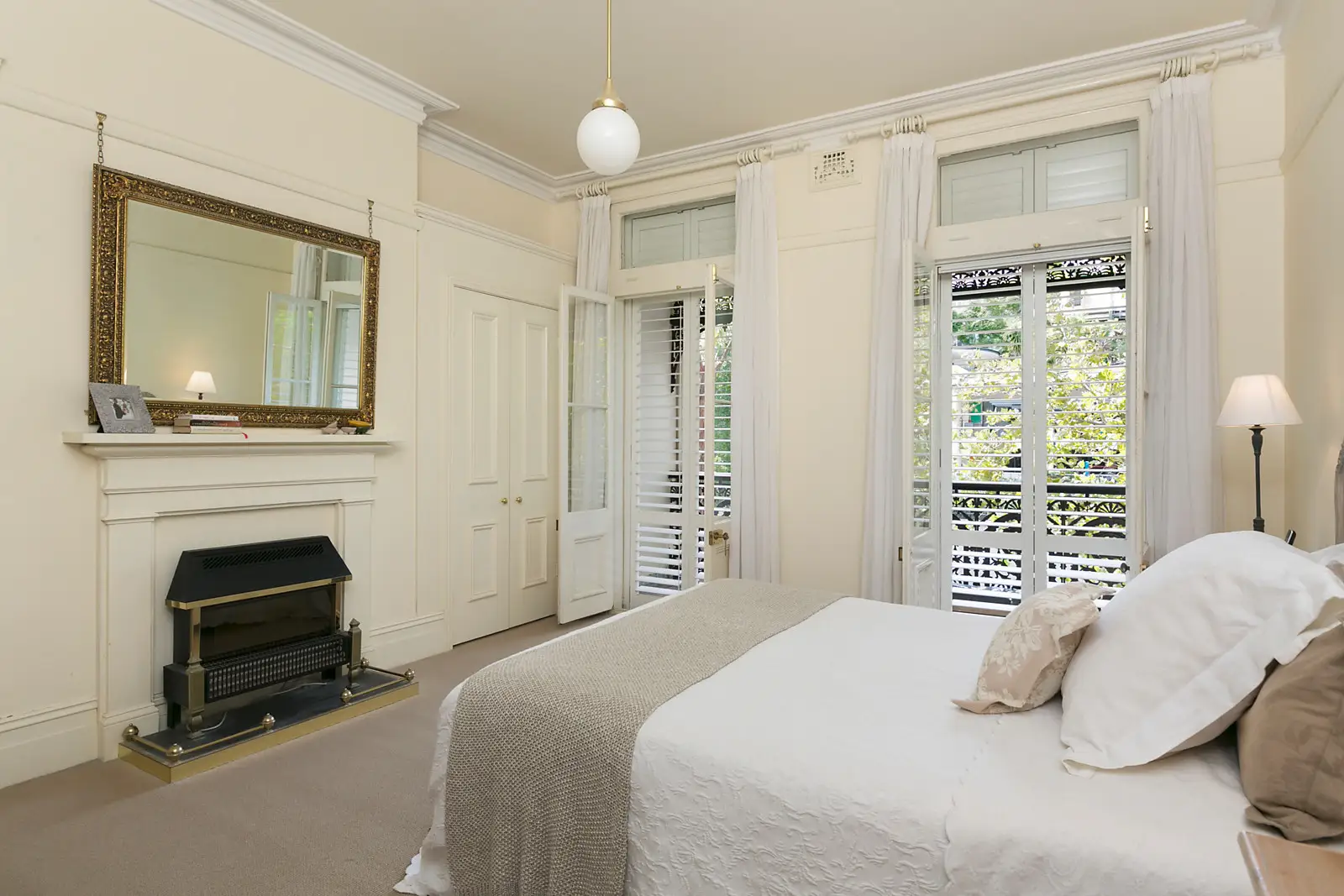 247A Bourke Street, Darlinghurst Sold by Bradfield Badgerfox - image 1