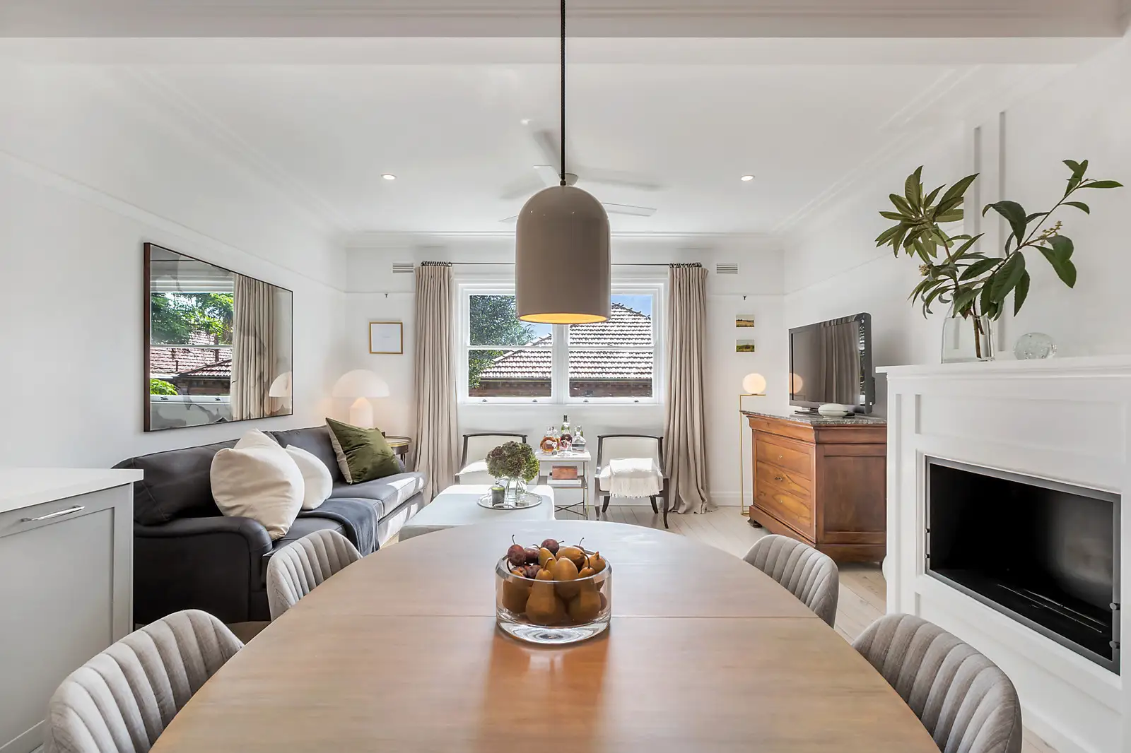 1/180 Glenmore Road, Paddington Sold by Bradfield Badgerfox - image 1