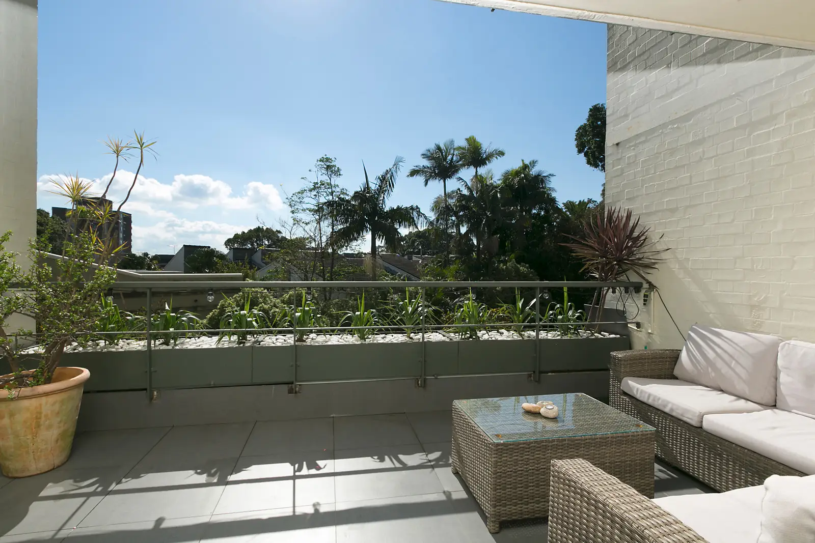22/16-18 Rosemont Avenue, Woollahra Sold by Bradfield Badgerfox - image 1