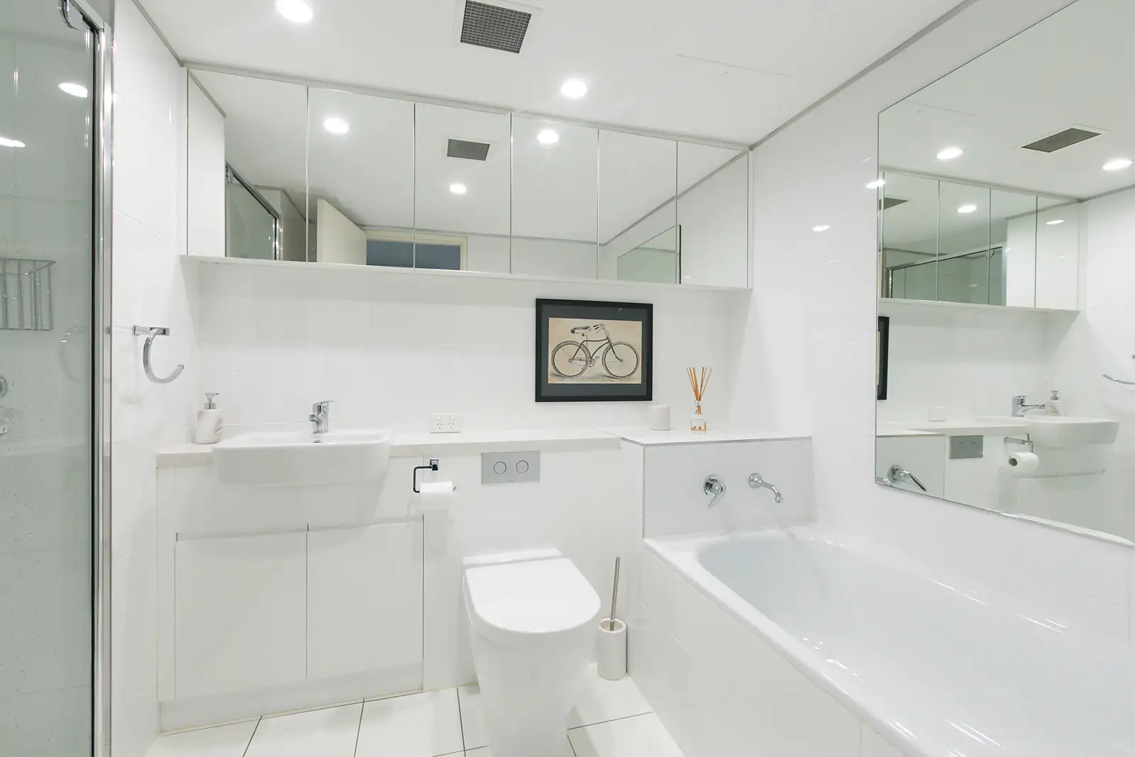 25/42 Flinton Street, Paddington Sold by Bradfield Badgerfox - image 1