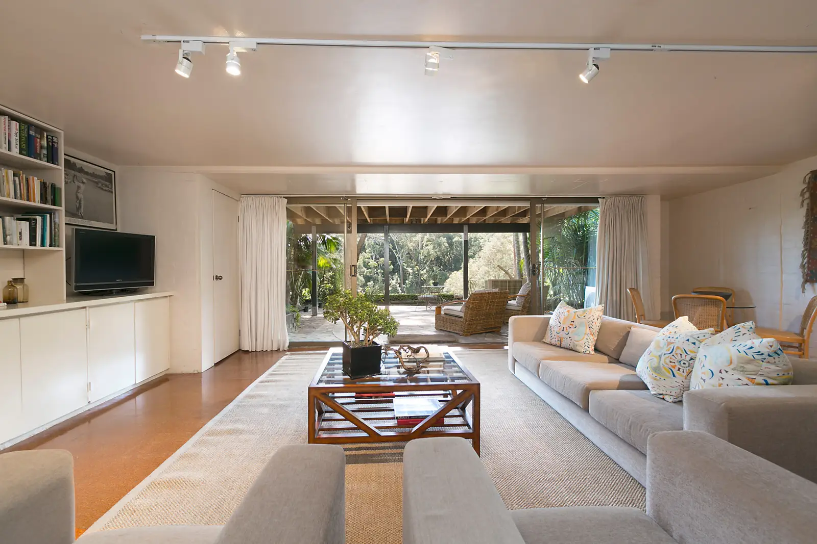 34 Edward Street, Woollahra Sold by Bradfield Badgerfox - image 1