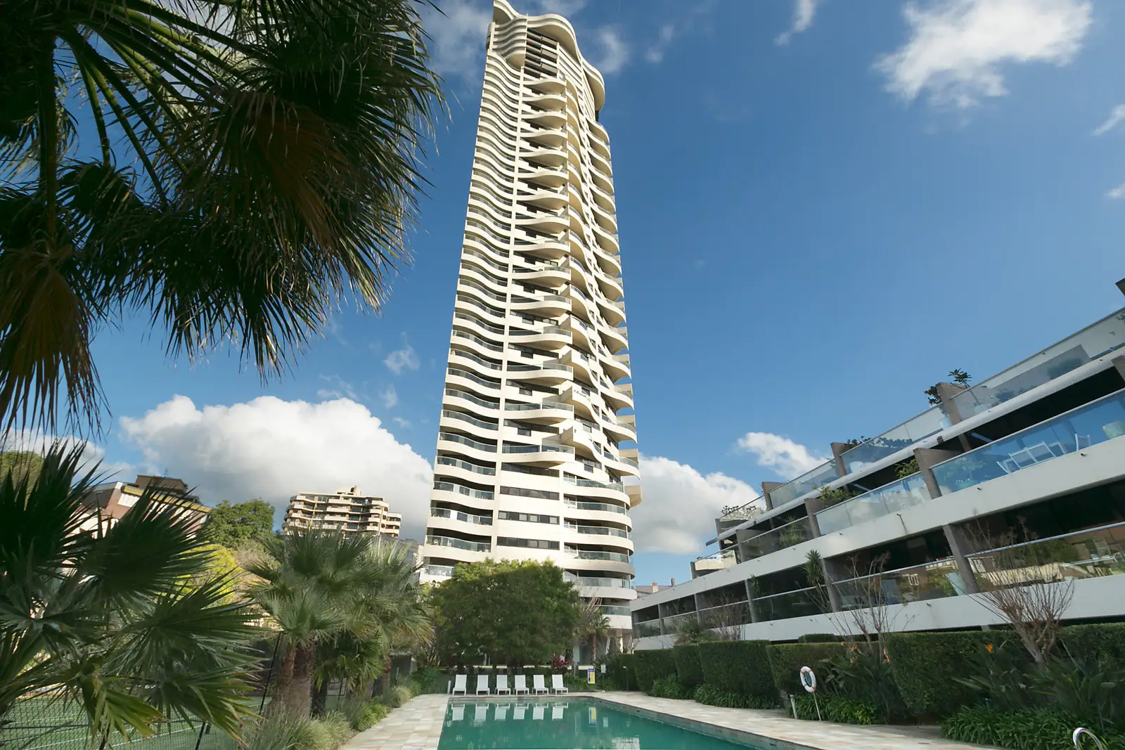2506/184 Forbes Street, Darlinghurst Sold by Bradfield Badgerfox - image 1