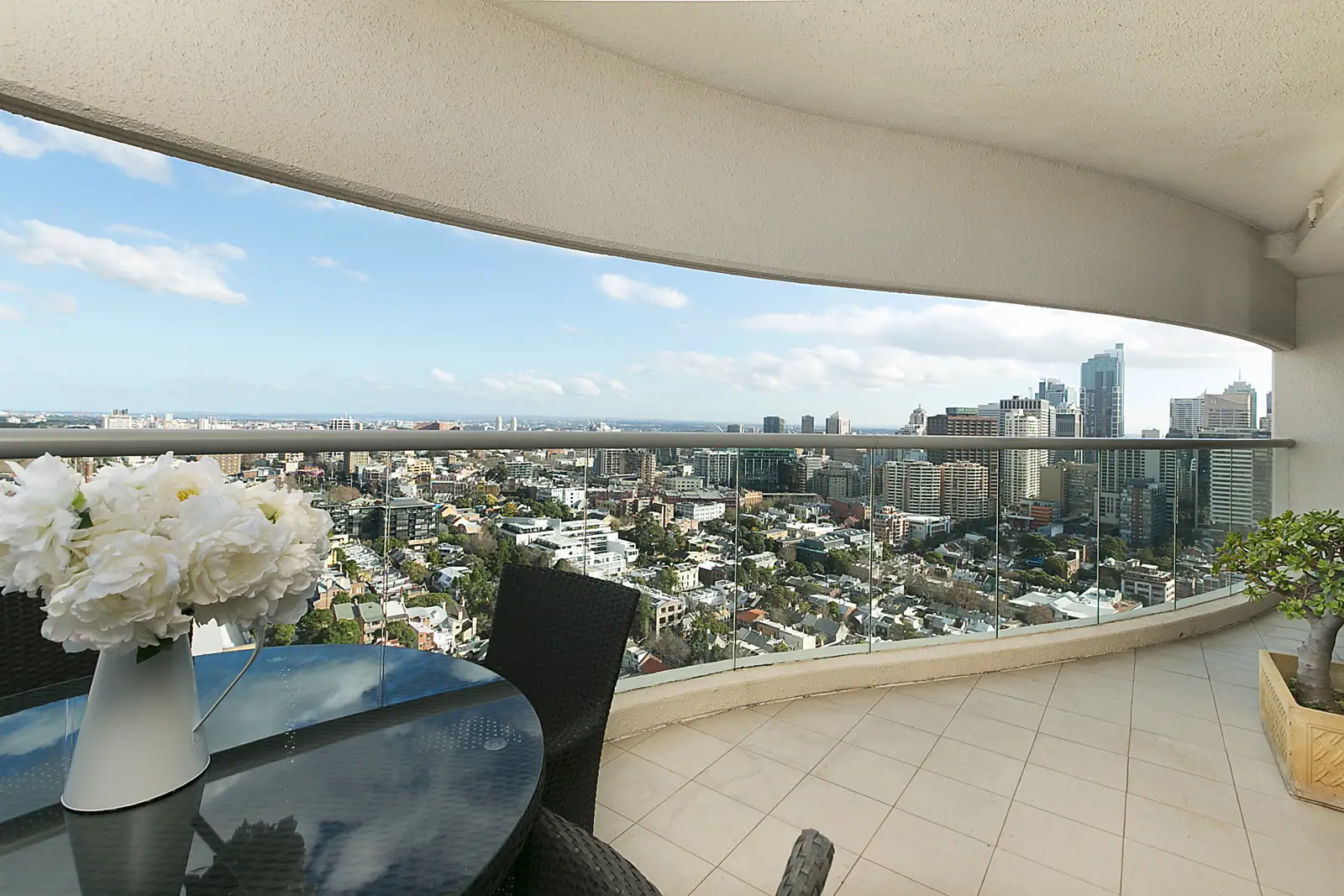 2506/184 Forbes Street, Darlinghurst Sold by Bradfield Badgerfox - image 1