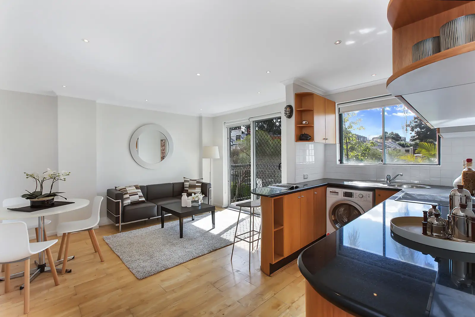 18/679 Bourke Street, Surry Hills Sold by Bradfield Badgerfox - image 1