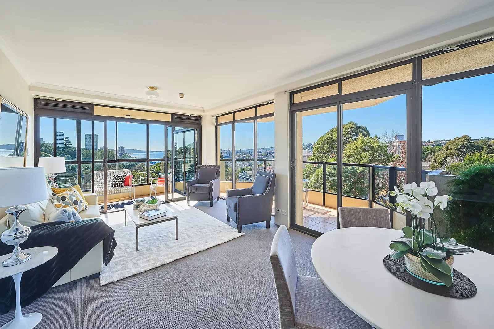 1004/180 Ocean Street, Edgecliff Sold by Bradfield Badgerfox - image 1
